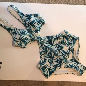 Super cute 1 piece bathing suit shade &shore brand